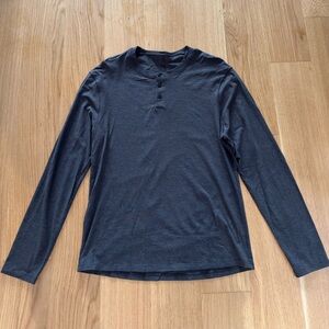 Lululemon Men's Basic Long Sleeve Henley Shirt Light Gray, Size Medium